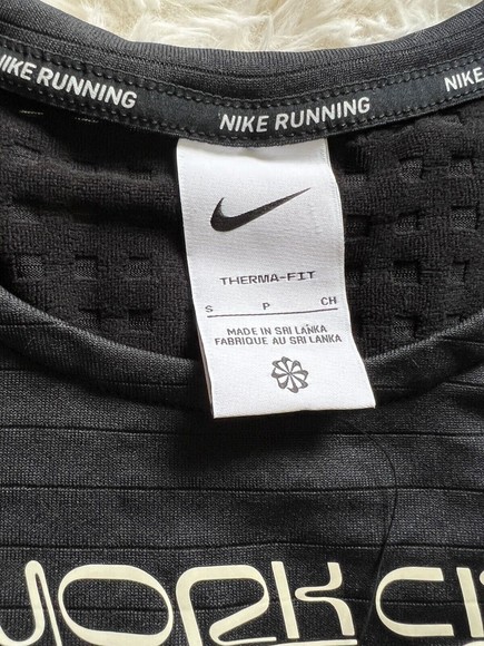 Nike Therma Fit Repel Element NYC Running LS Shirt DN7487-010 Men Sz S NWT - Picture 3 of 11